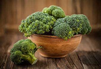 Head of Fresh Broccoli 